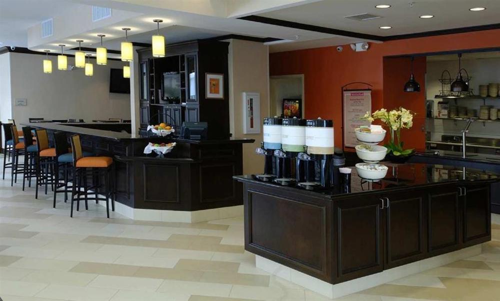 Hilton Garden Inn Cincinnati/Мейсон Ресторан фото
